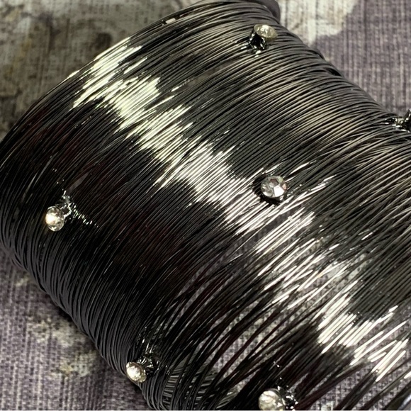 Brand New Metal Strands Crystal Cuff Bracelet - Picture 4 of 10